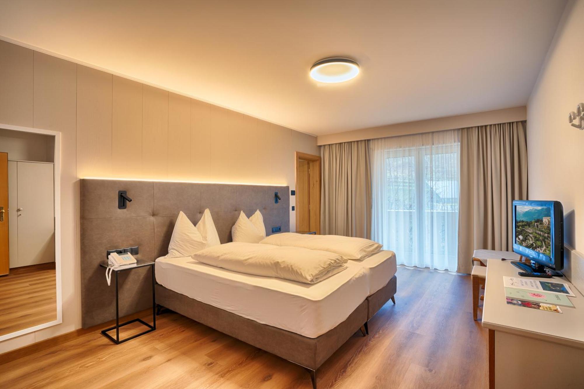 Hotel Lamm Naturns Ngoại thất bức ảnh