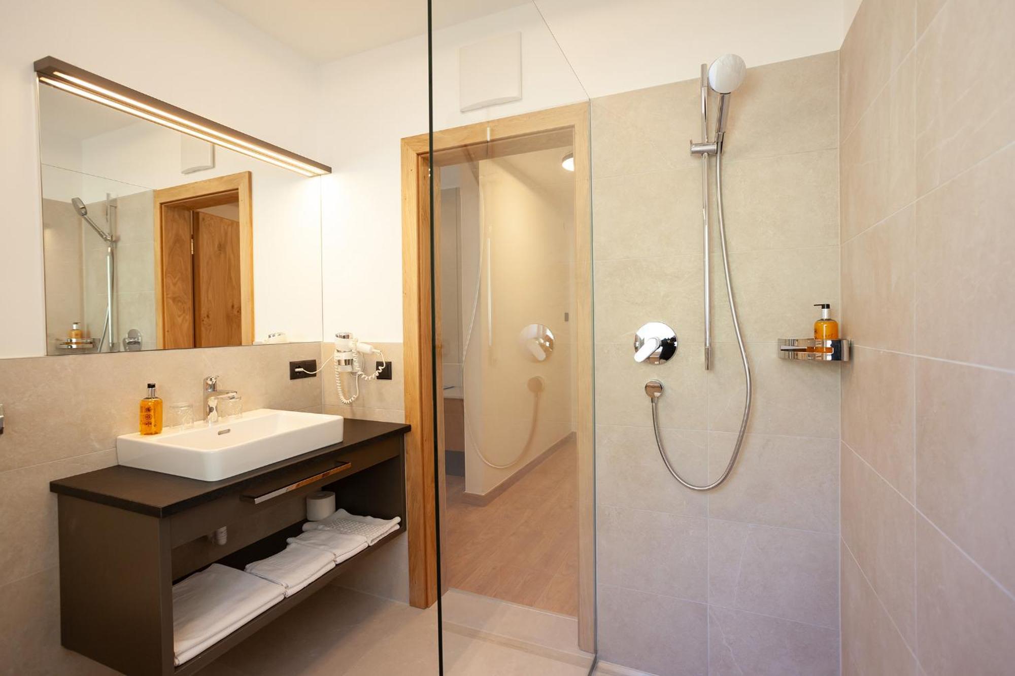 Hotel Lamm Naturns Ngoại thất bức ảnh