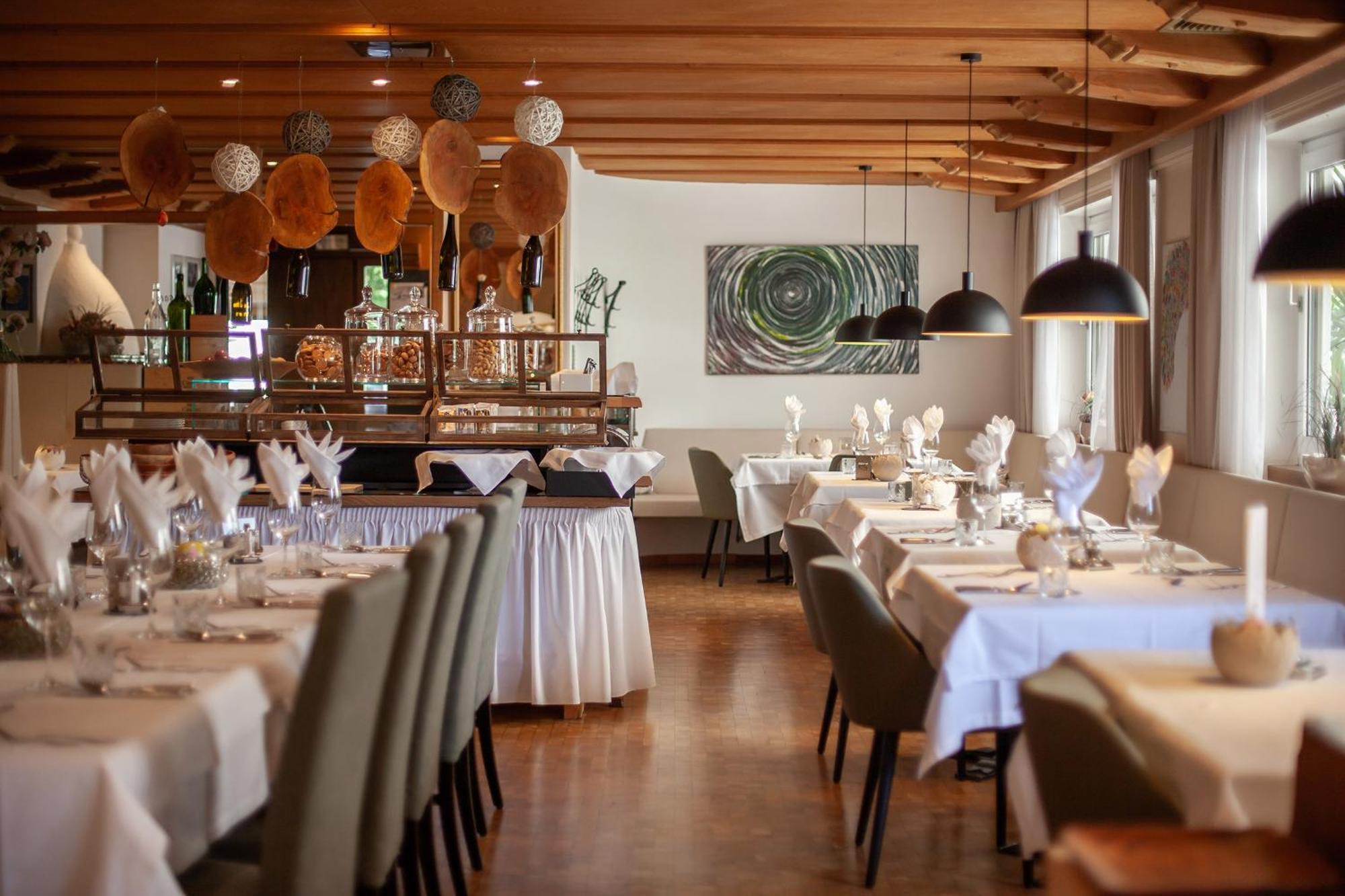 Hotel Lamm Naturns Ngoại thất bức ảnh